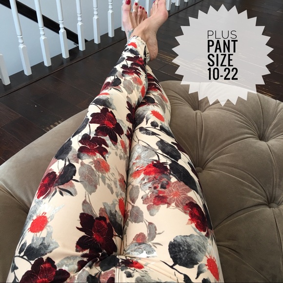Pants - Plus size floral soft high waisted leggings